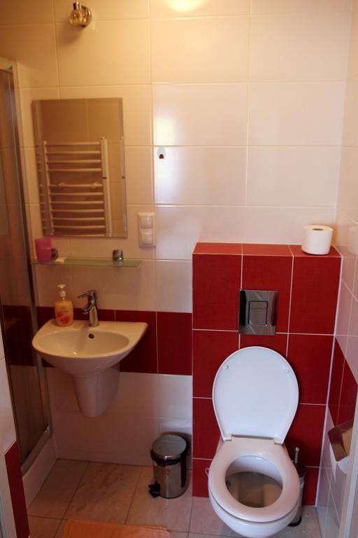 Zajazd Cobra Ostrów Mazowiecka Kamer foto